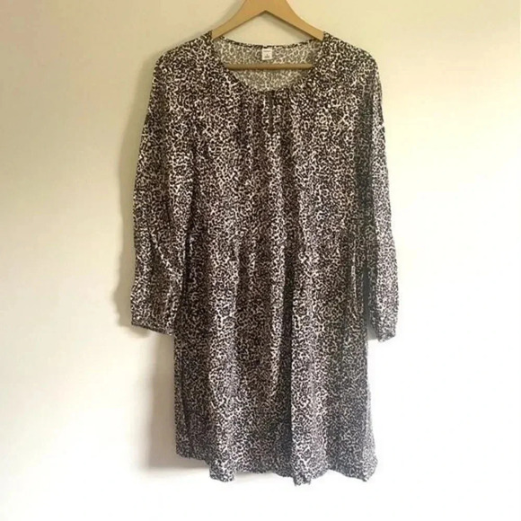 Old Navy Leopard Print Dress - Picture 2 of 15